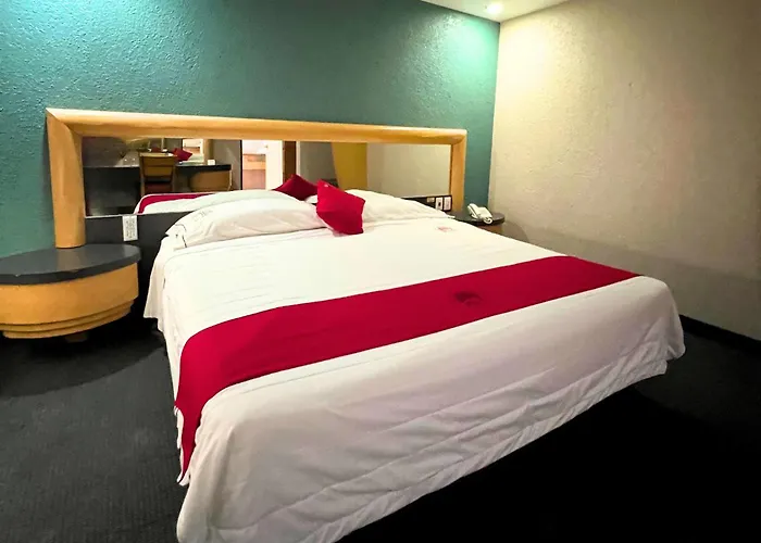 Hotel Capital O Autoparador Del Valle 3*
