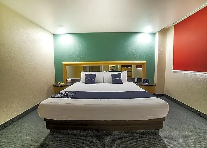 Hotel Autoparador Del Valle 3*