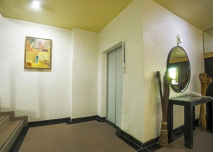 Autoparador Del Valle Hotel 3*